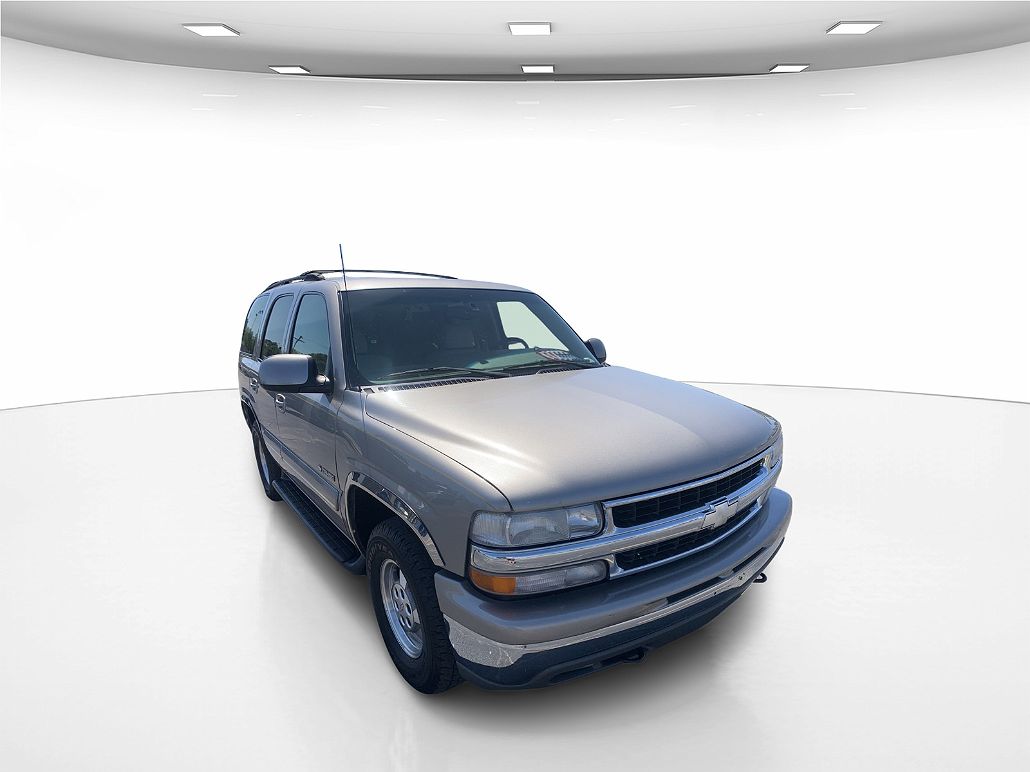 2001 Chevrolet Tahoe LT image 1