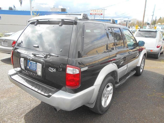 2001 Infiniti QX4