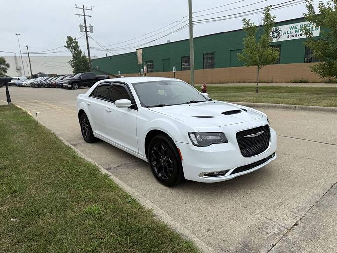 2019 Chrysler 300