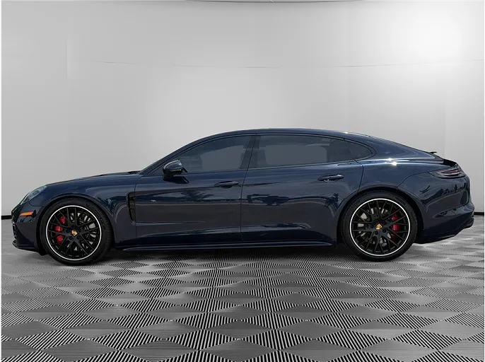 2018 Porsche Panamera