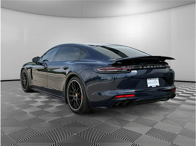 2018 Porsche Panamera