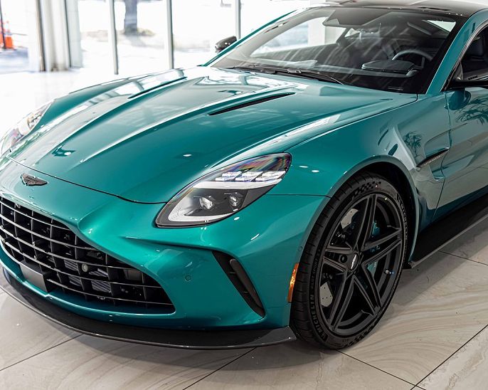 2025 Aston Martin V8 Vantage