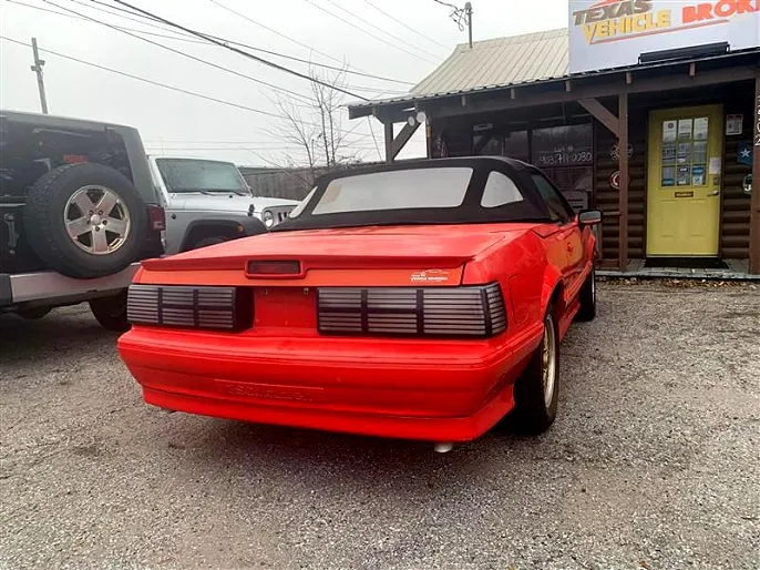 1988 Ford Mustang