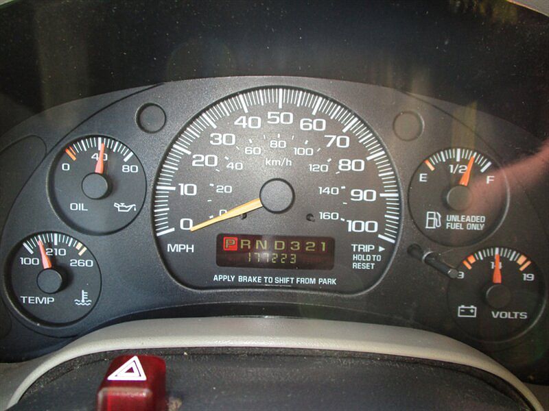 2003 Chevrolet Astro Base image 12