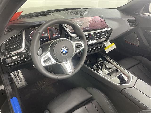2024 BMW Z4 sDrive30i image 13