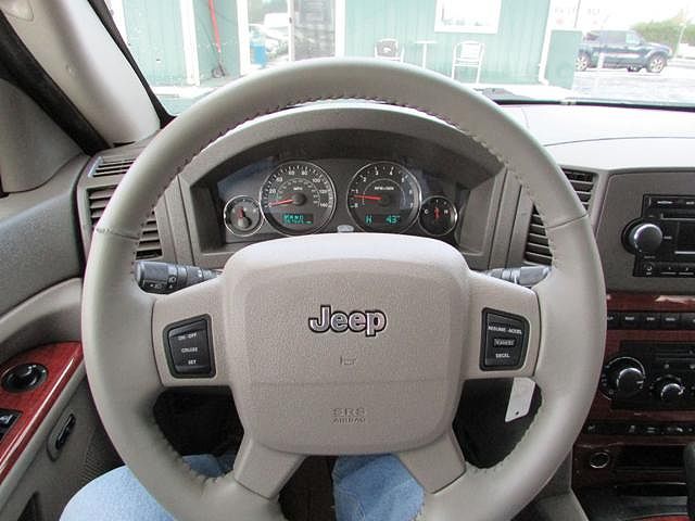 2005 Jeep Grand Cherokee Limited Edition image 8