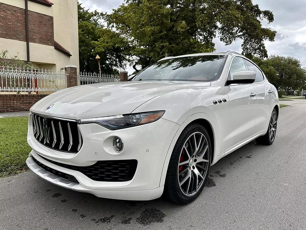 2017 Maserati Levante null image 0