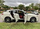 2017 Maserati Levante null image 9