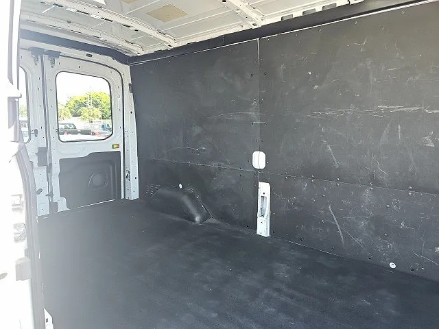 2021 Ford Transit null image 2