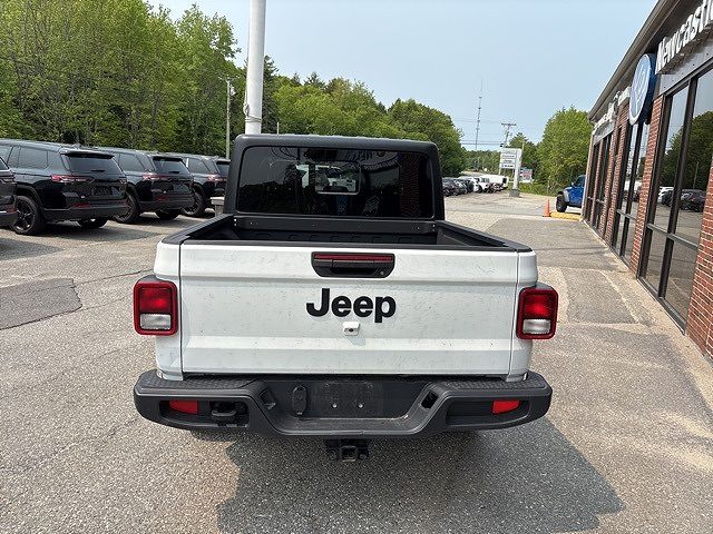 2023 Jeep Gladiator