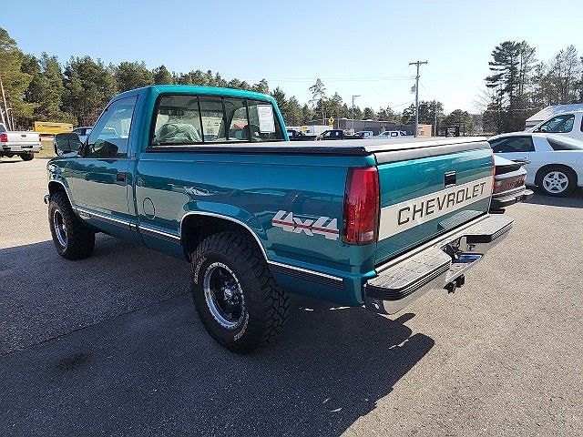 1993 Chevrolet C/K 1500 Base image 1