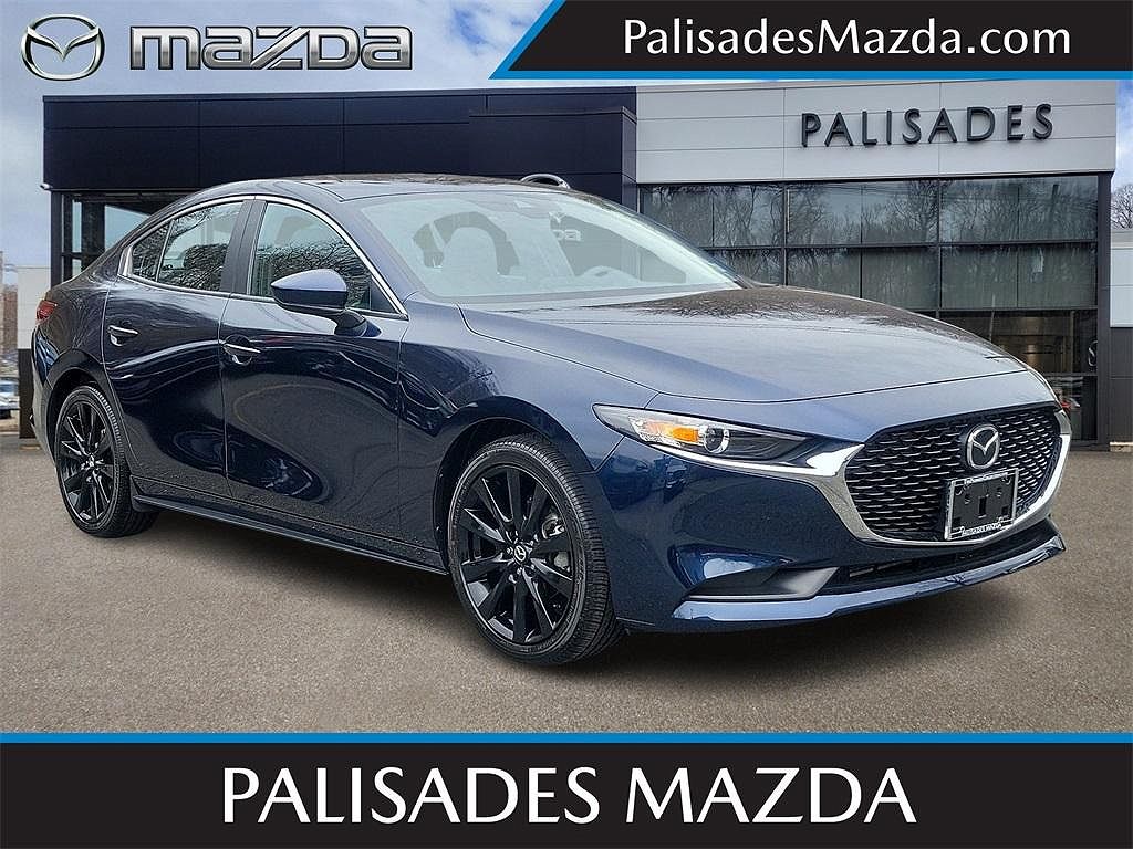 2022 Mazda Mazda3 S image 0