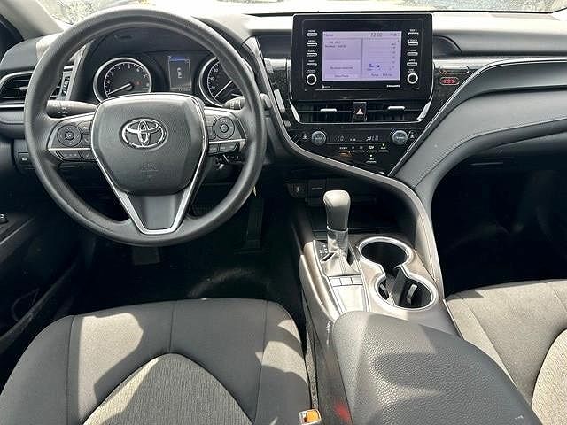 2023 Toyota Camry LE image 3