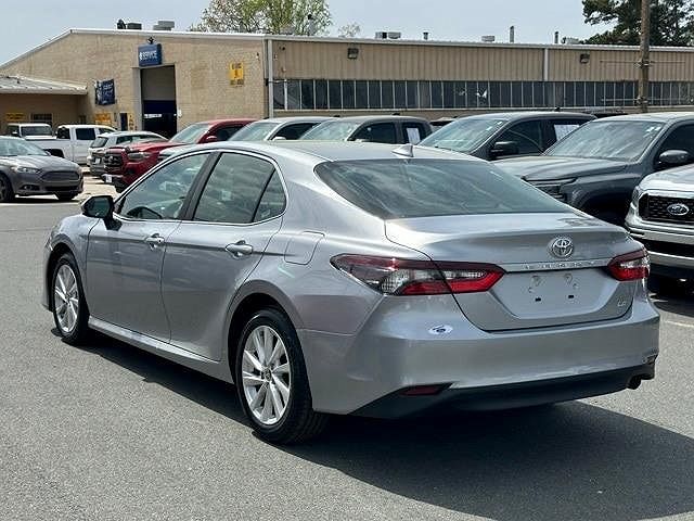2023 Toyota Camry LE image 5