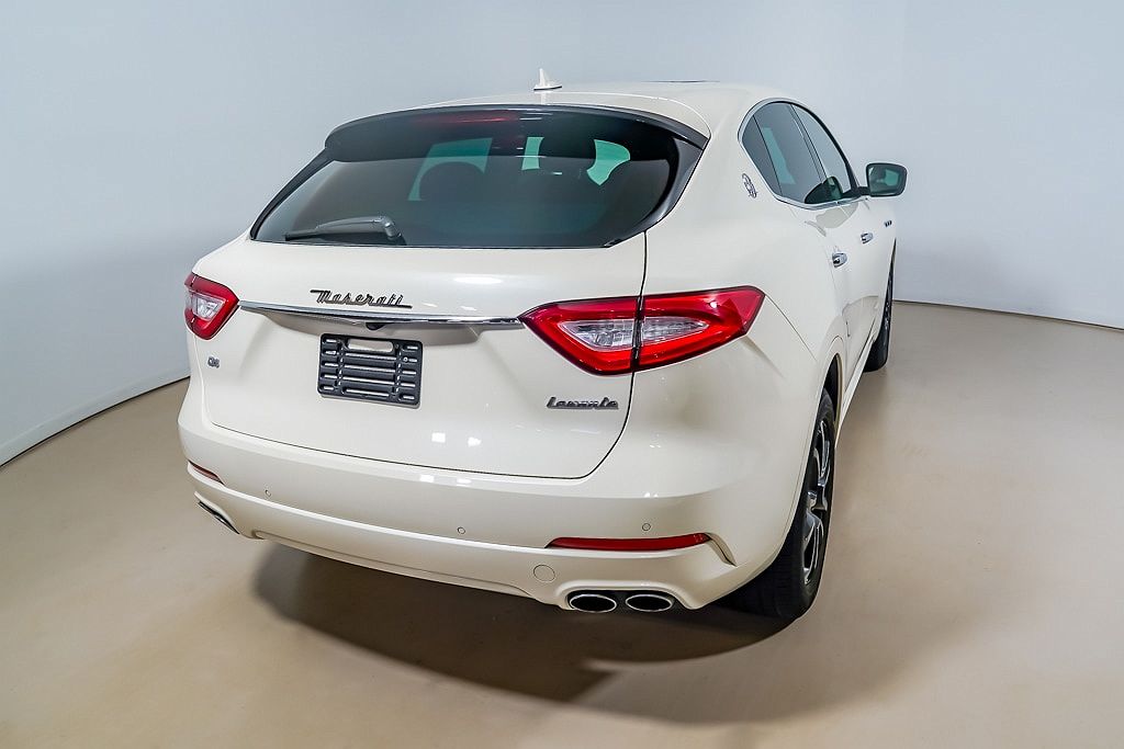 2019 Maserati Levante null image 1