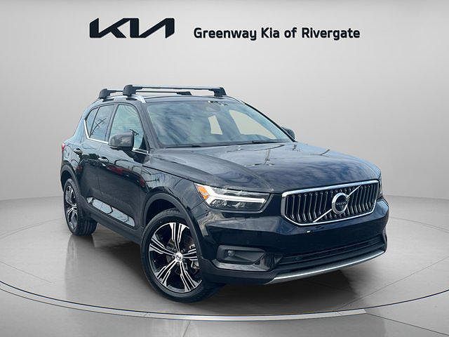 2022 Volvo XC40