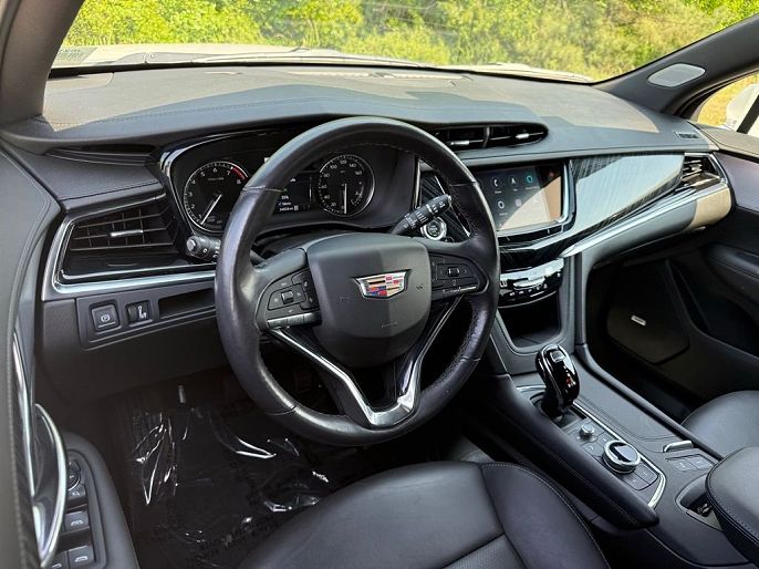 2024 Cadillac XT6