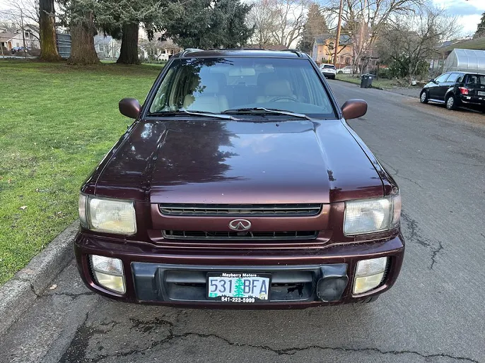 1999 Infiniti QX4