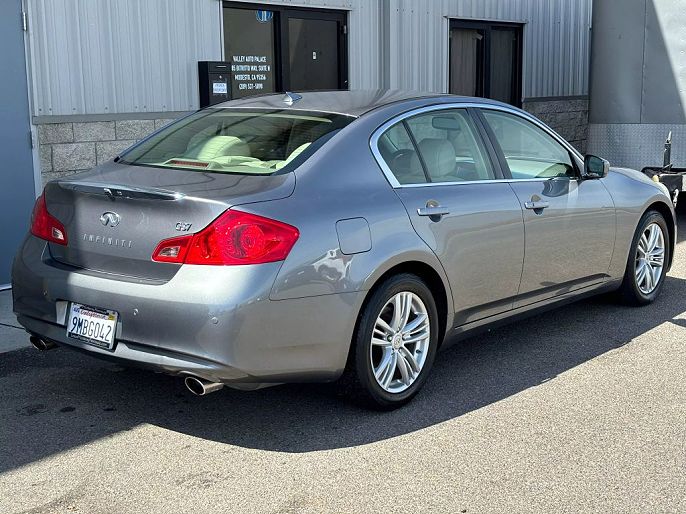 2013 Infiniti G37