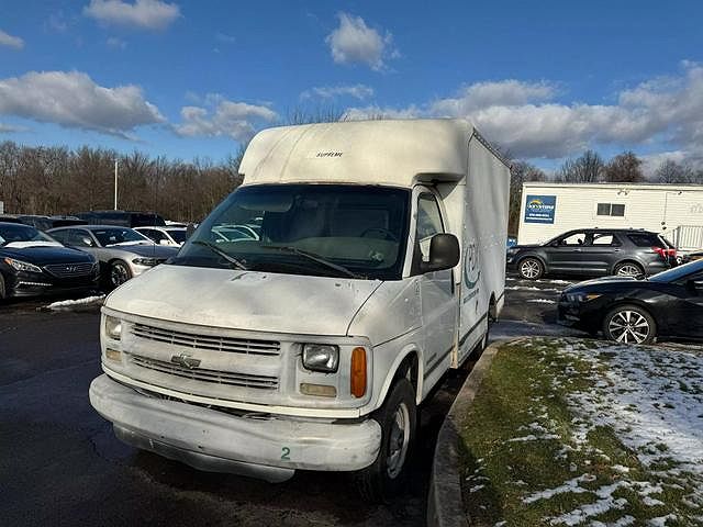 2001 Chevrolet Express 3500 image 0