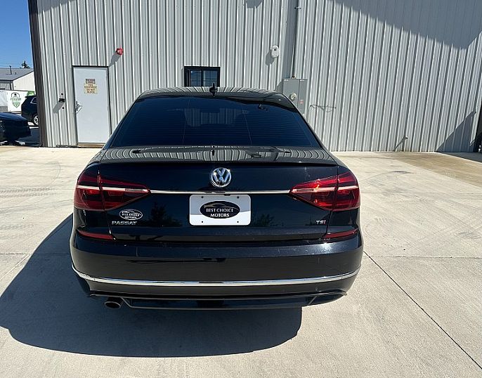 2017 Volkswagen Passat