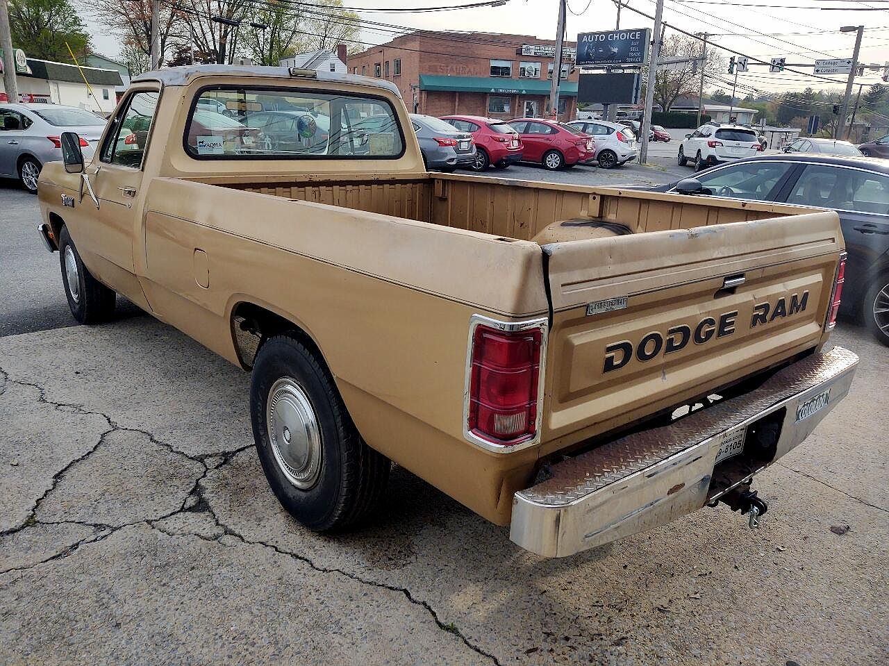 1986 Dodge Ram 250 null image 9