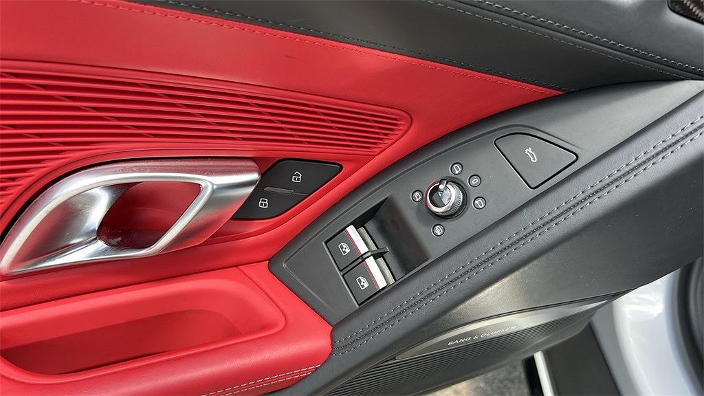 2022 Audi R8 5.2 image 40