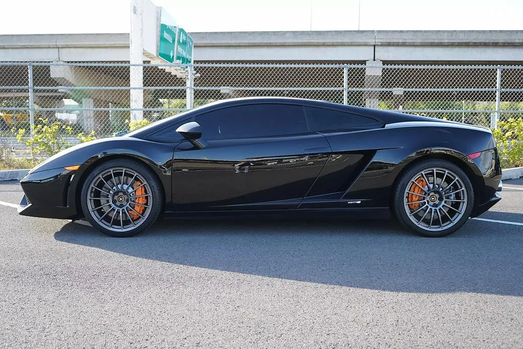 2013 Lamborghini Gallardo LP550 image 1