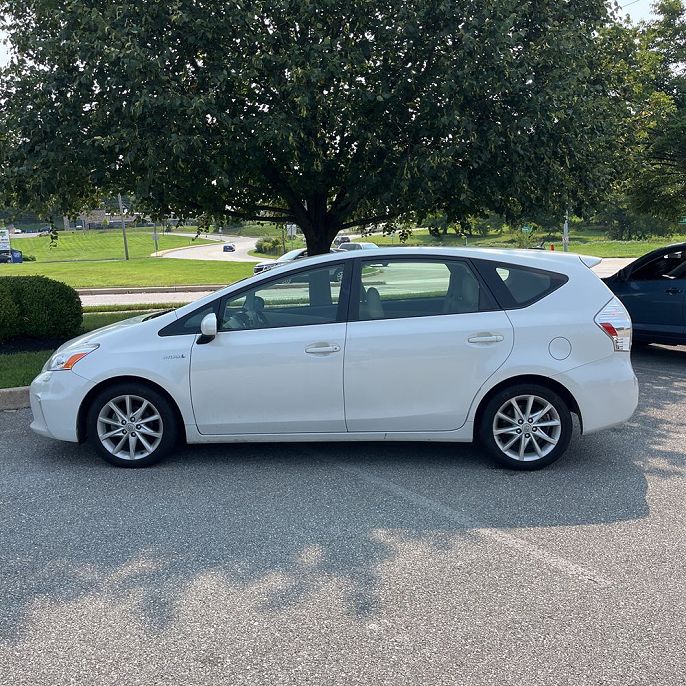 2012 Toyota Prius v