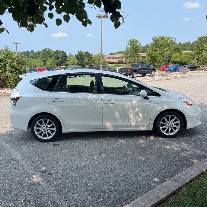 2012 Toyota Prius v