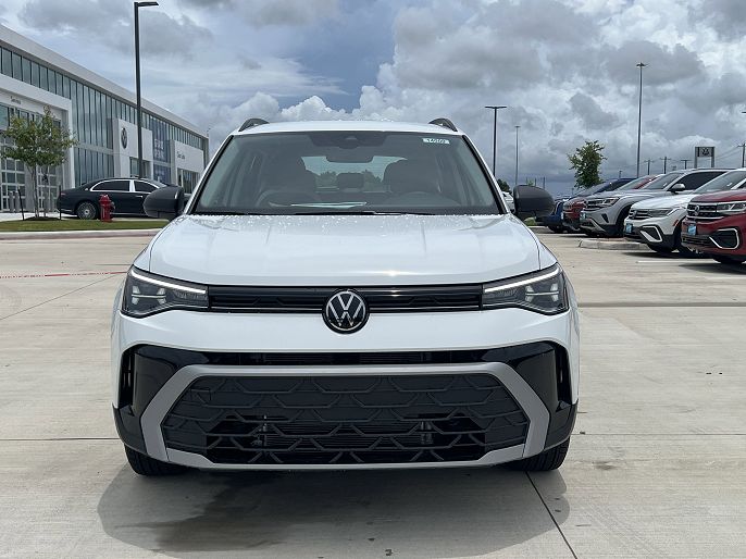 2025 Volkswagen Taos