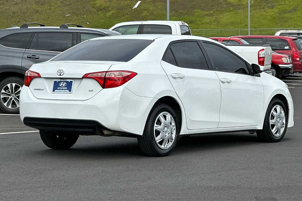 2017 Toyota Corolla L image 3