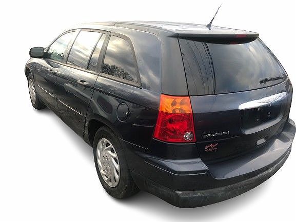 2008 Chrysler Pacifica LX image 1