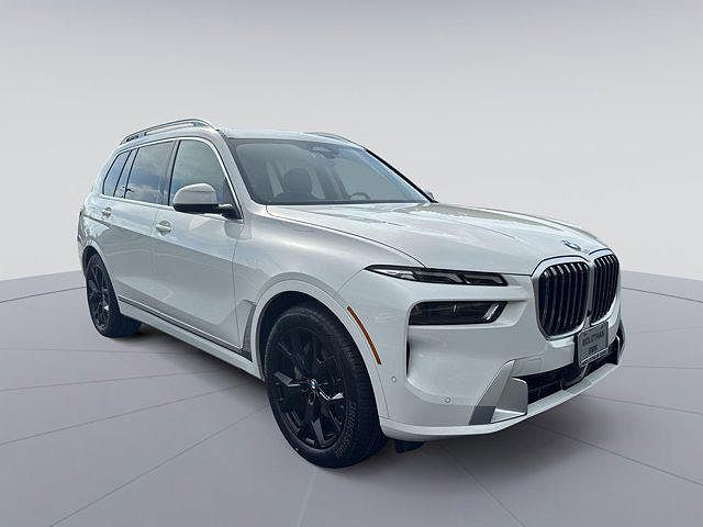 2023 BMW X7