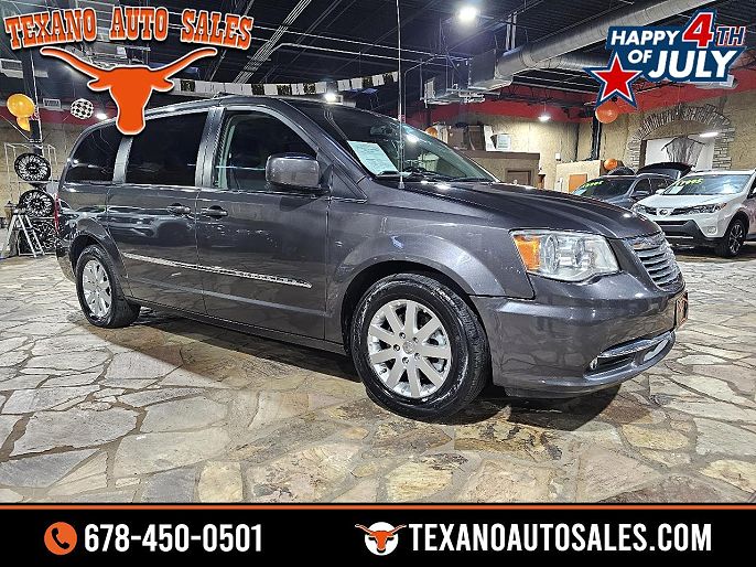 2015 Chrysler Town & Country