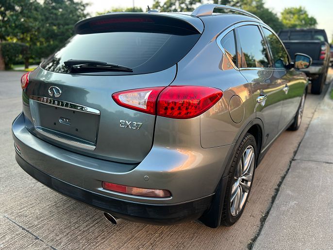2013 Infiniti EX37