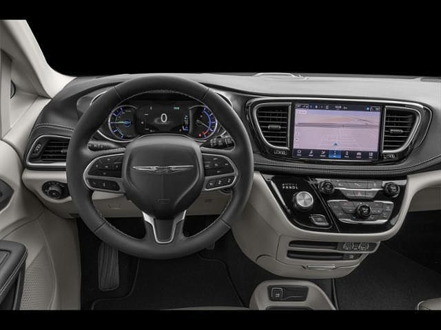 2024 Chrysler Pacifica Select image 3