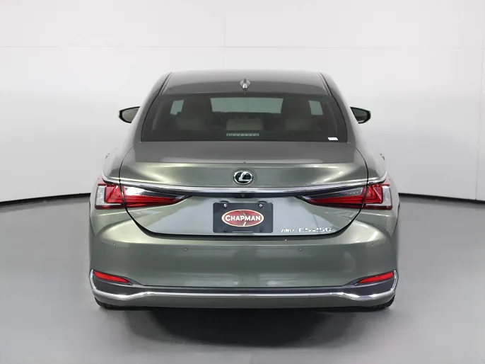 2021 Lexus ES