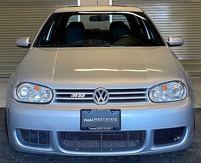 2004 Volkswagen R32 null image 1