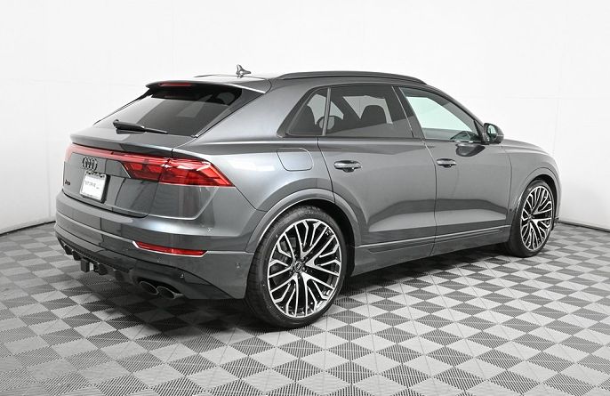 2025 Audi SQ8