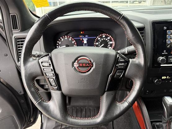 2023 Nissan Frontier PRO-X photo 11