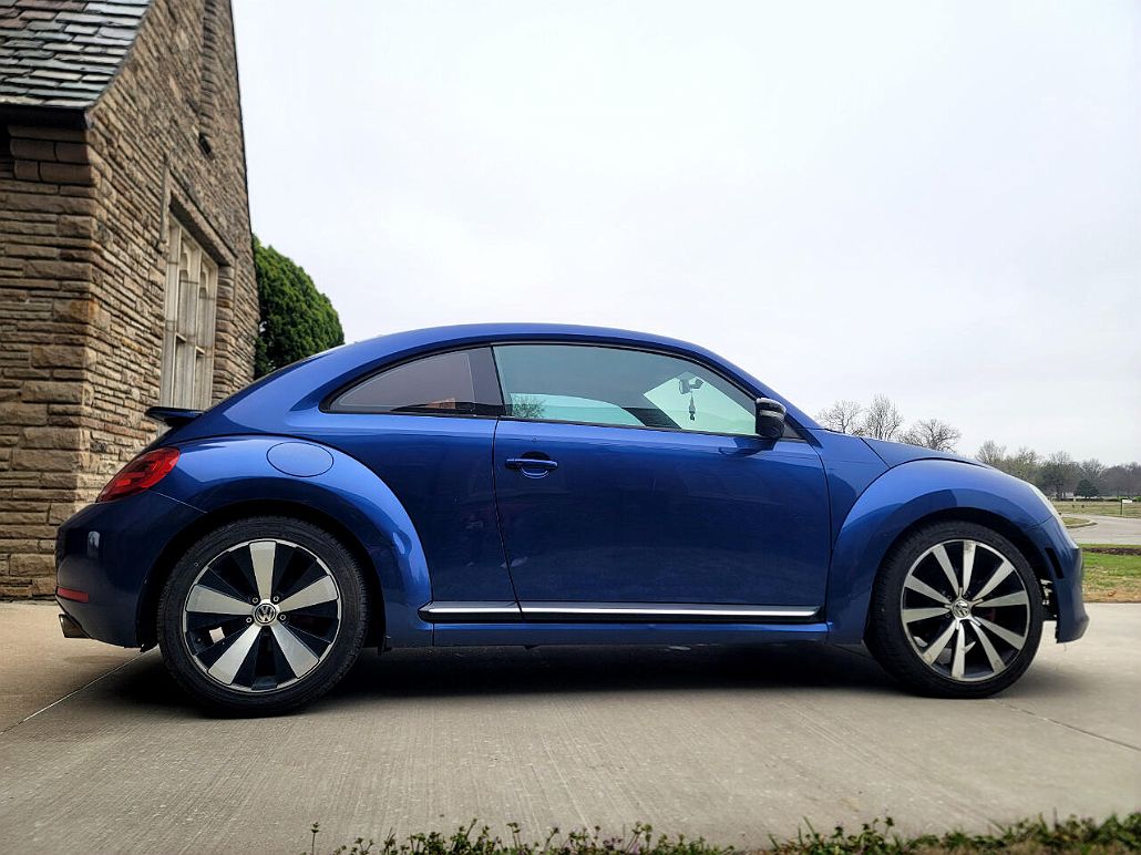 2012 Volkswagen Beetle null image 1