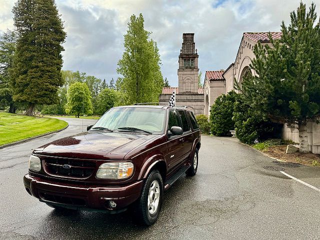 2000 Ford Explorer Limited Edition image 1