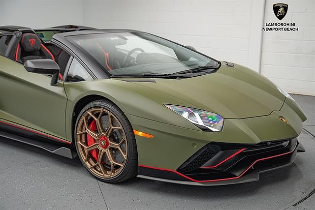 2022 Lamborghini Aventador