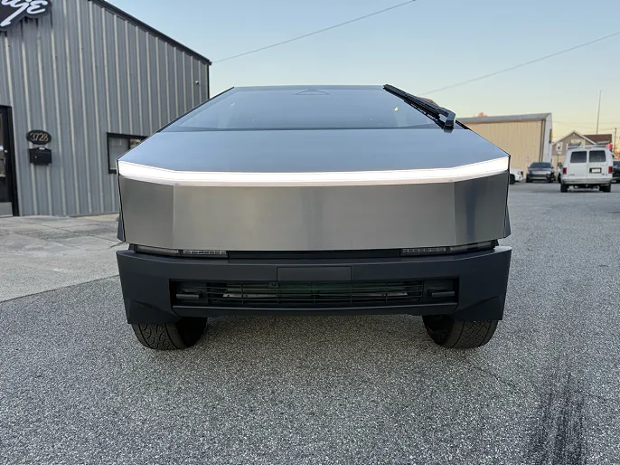2025 Tesla Cybertruck