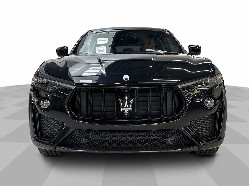 2024 Maserati Levante Trofeo image 1