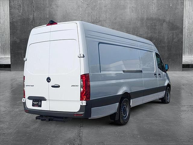 2025 Mercedes-Benz Sprinter