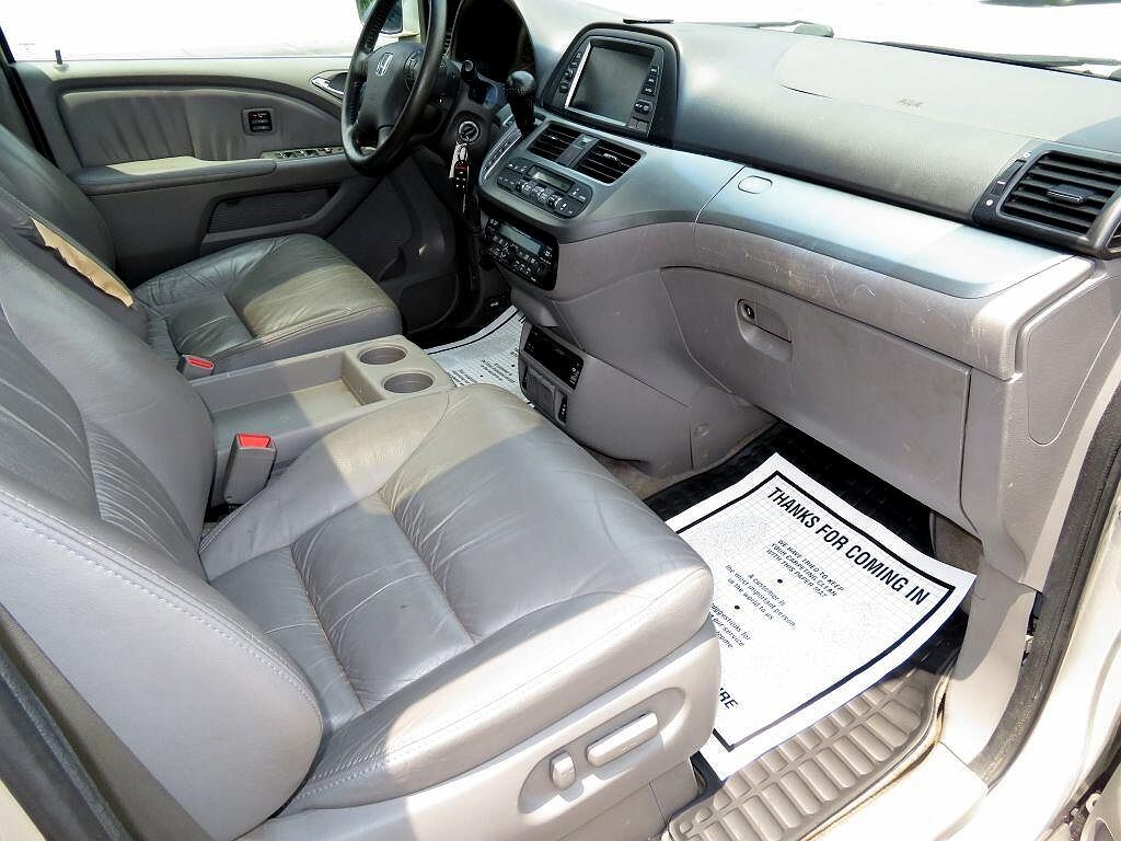 2008 Honda Odyssey Touring image 15