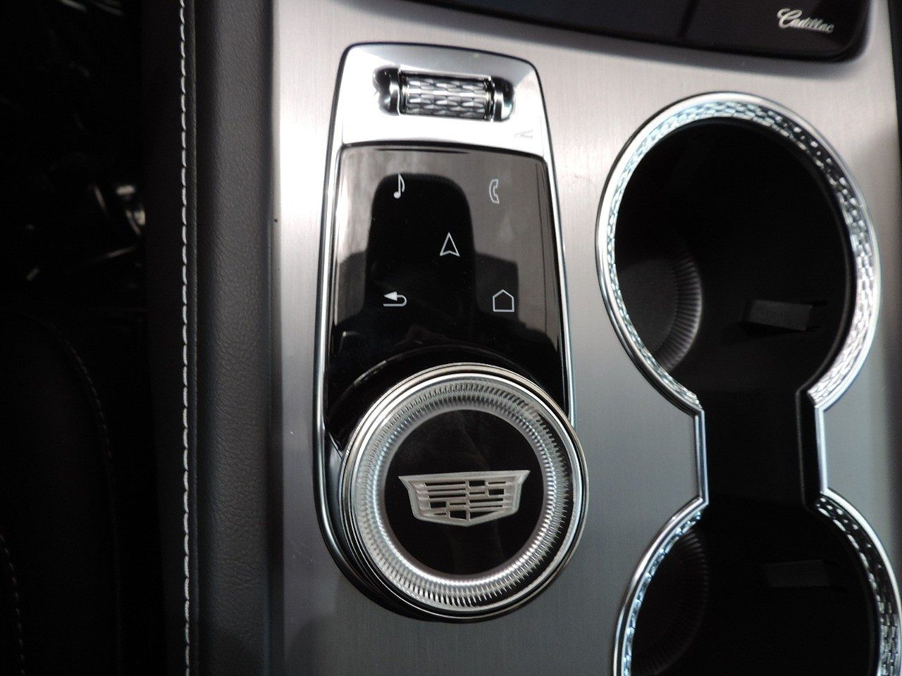 2026 Cadillac Vistiq