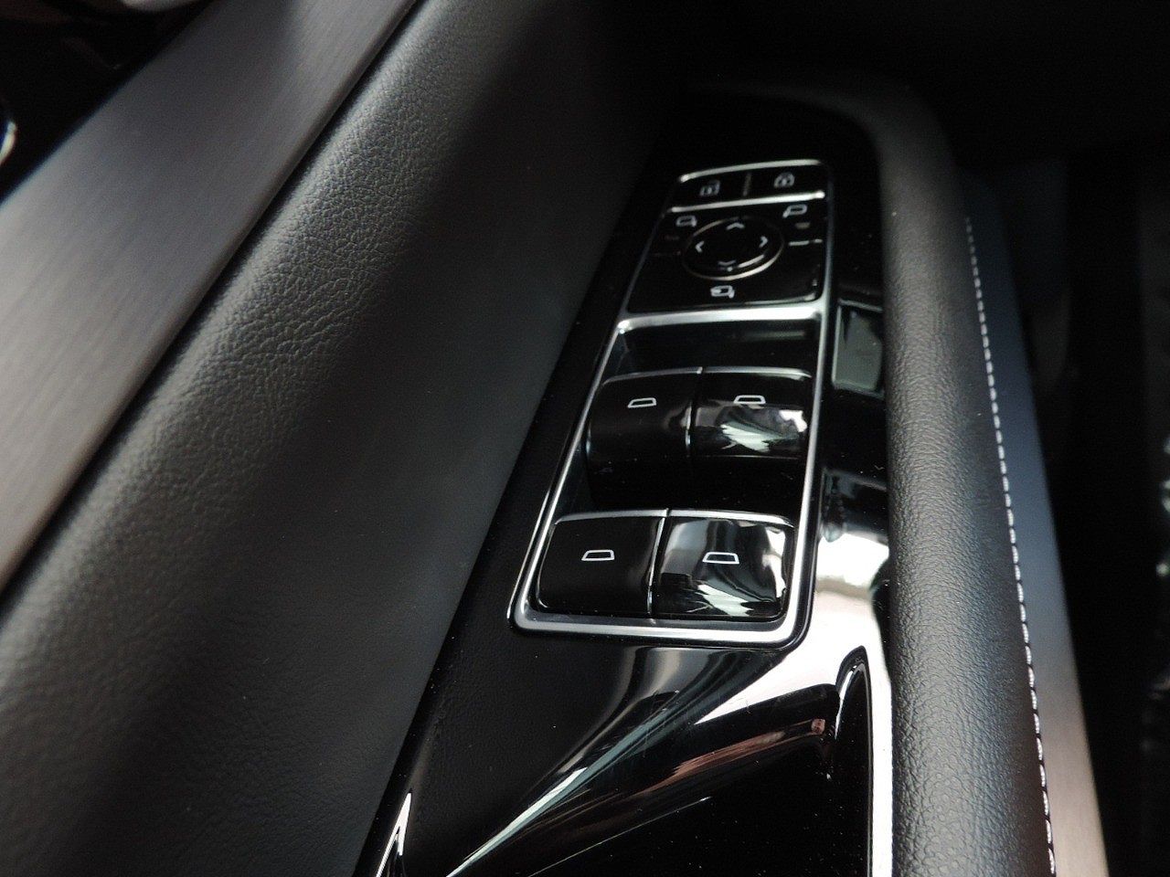 2026 Cadillac Vistiq